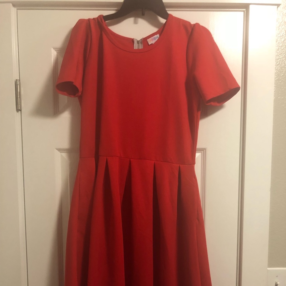 LuLaRoe EUC XL Red Ribbed Amelia